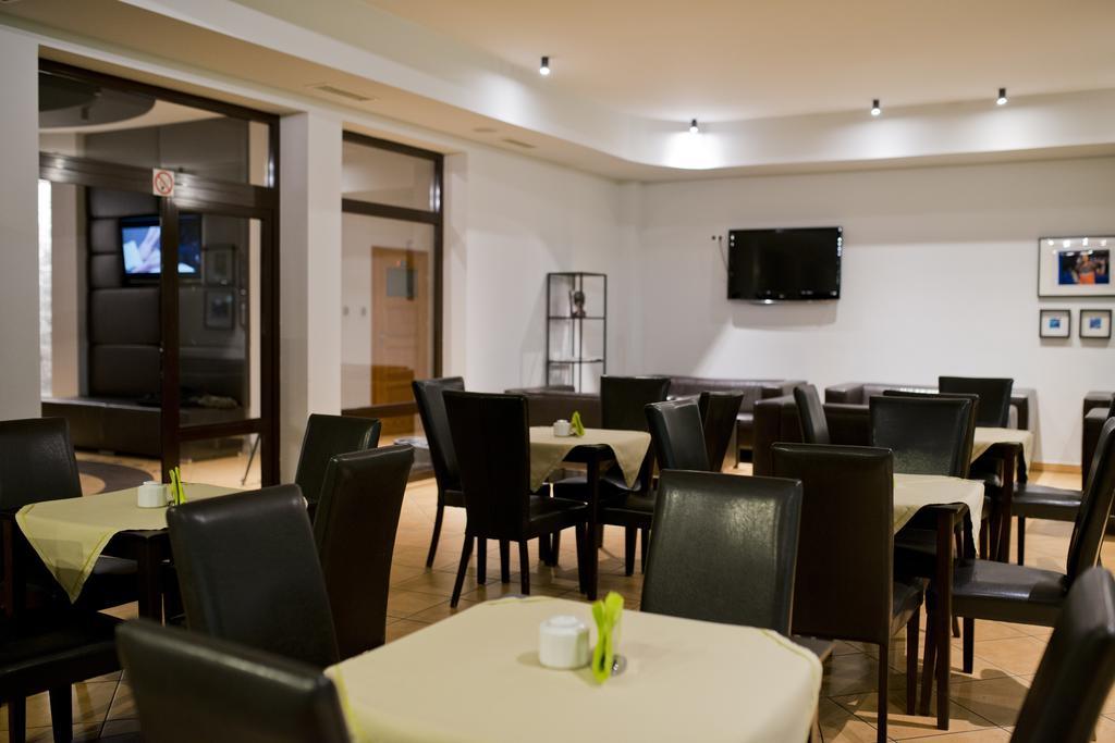Hotel Centrum Bydgoszcz Buitenkant foto