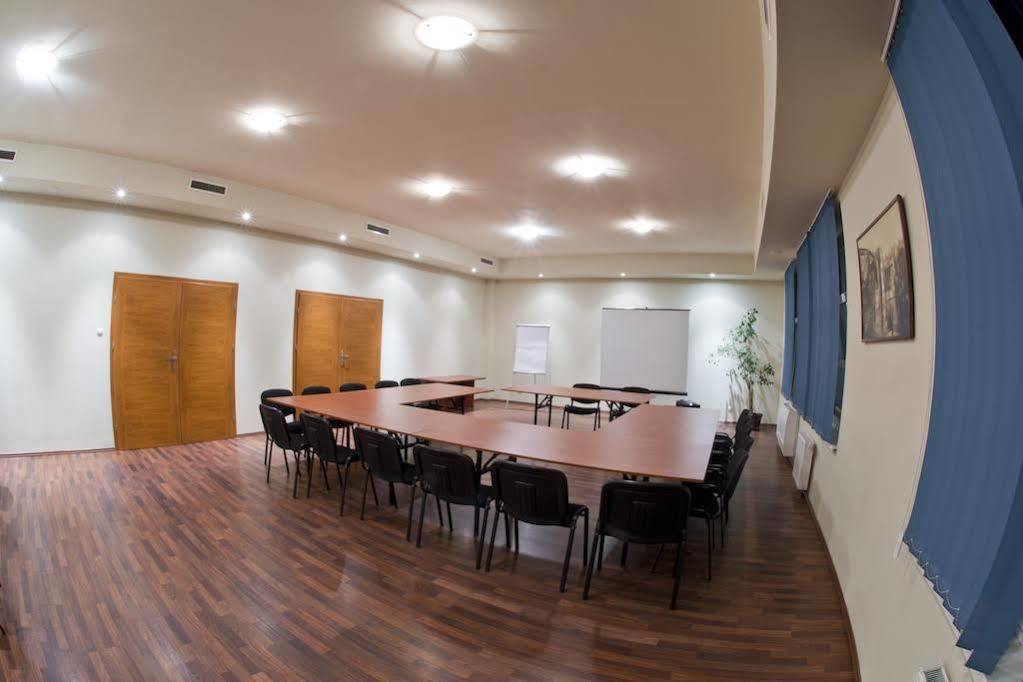 Hotel Centrum Bydgoszcz Buitenkant foto
